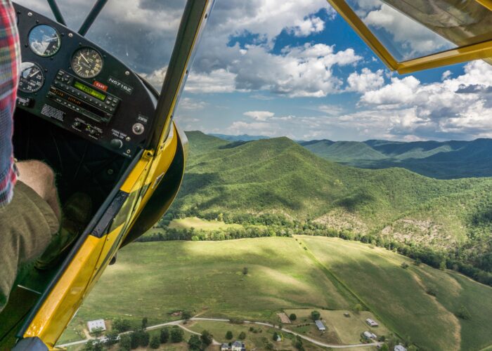 {Radio} Flying cars and parcels taking off soon